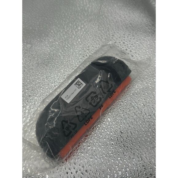 Right Nintendo switch 2 joycon - Picture 3 of 4